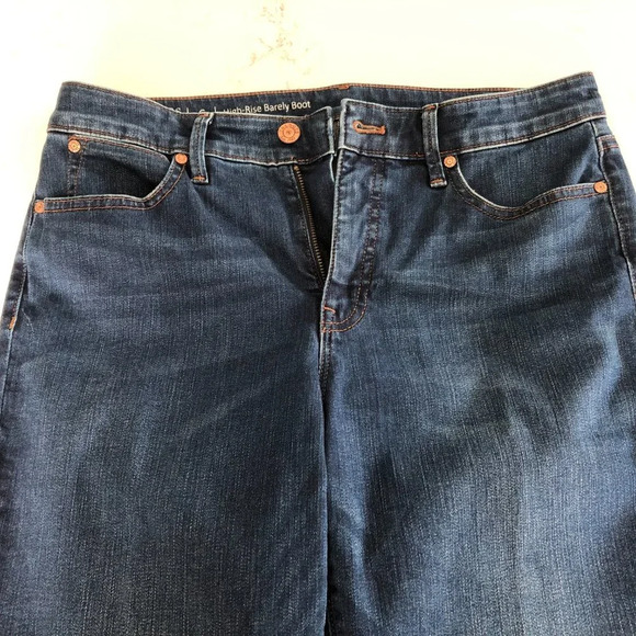 Talbots Flawless High-Rise Barely Boot 5 Pocket Med Wash Denim Jeans Blue 6 NWOT - Picture 4 of 13